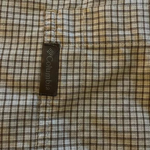Columbia XL Men’s Collared Shirt - Picture 3 of 10
